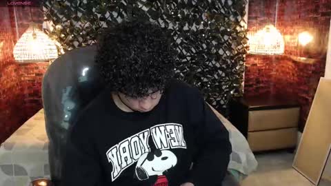 BENJAMIN online show from March 7, 8:33 pm