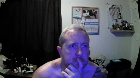 benzguy online show from December 18, 8:21 am