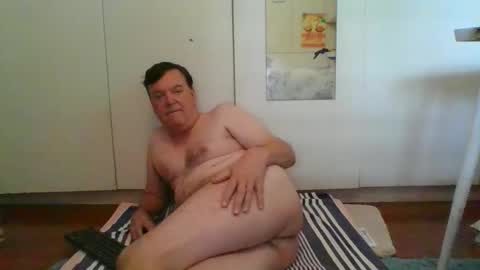 benjoid online show from February 1, 12:07 am