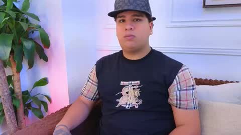 bennett_alejoo online show from March 22, 7:19 pm