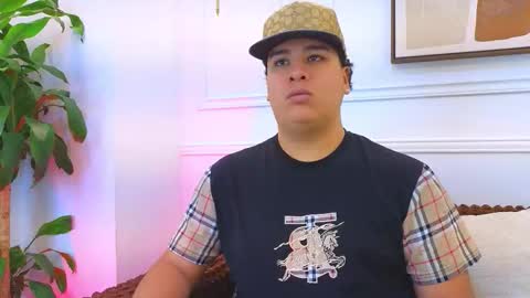 bennett_alejoo online show from March 17, 6:54 pm