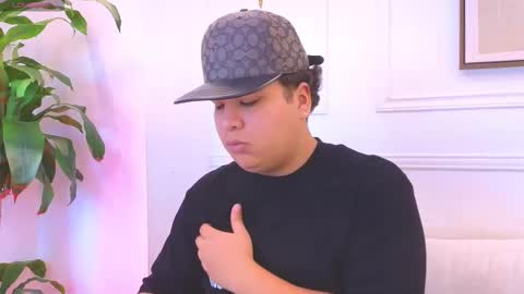 bennett_alejoo online show from February 16, 6:06 pm