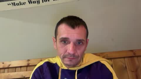 benny and innocentvixon online show from April 10, 3:02 am