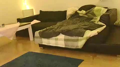 Benutzmich0800 online show from February 26, 1:43 am