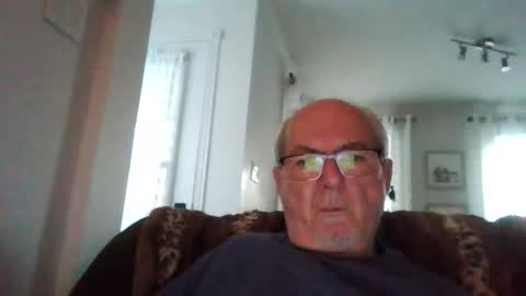 bernard1102 online show from October 13, 11:16 am