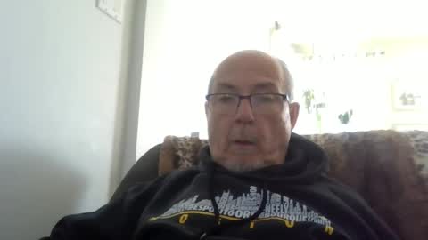 bernard1102 online show from September 15, 6:20 pm