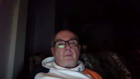 bernard1102 online show from January 28, 2:32 am