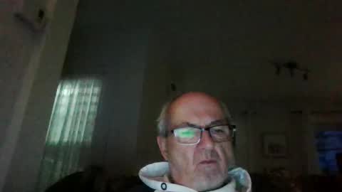 bernard1102 online show from March 6, 10:52 am