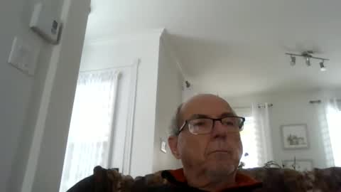 bernard1102 online show from March 5, 8:01 pm