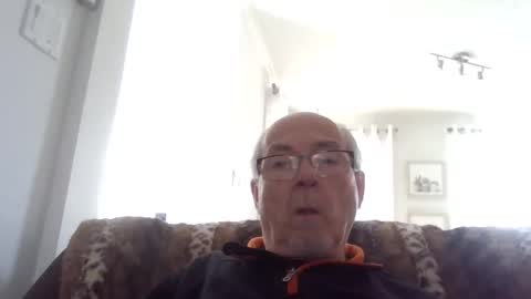 bernard1102 online show from October 19, 6:22 pm