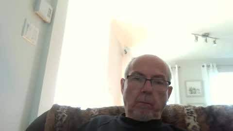 bernard1102 online show from September 10, 2:49 pm