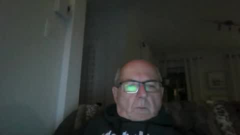 bernard1102 online show from September 17, 12:11 am