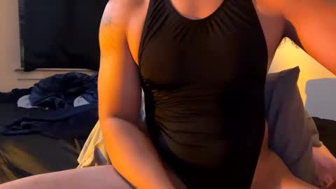 berriess_ online show from December 28, 3:04 am