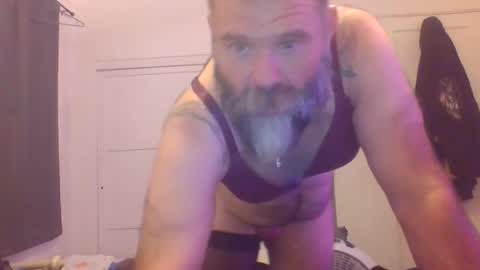 bgboybrad91023 online show from October 5, 7:01 am
