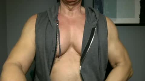 BGDKMUSCLEGUY - SELECTED BY CHATURBATE AS A TOP BROADCASTER FOR 2023 online show from January 11, 7:17 am