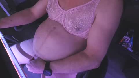 Snapshot of bi_chubby_sub61 chatting on December 28, 7:00 am Redmoon online show from December 28, 7:00 am