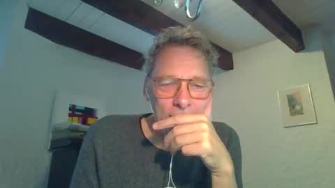 bicolonback4 online show from November 16, 1:24 pm