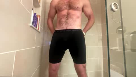 bicuriousbigdick online show from June 1, 1:44 pm