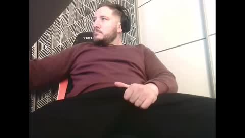Snapshot of big_sele chatting on February 9, 6:22 am bigbroly88 online show from February 9, 6:22 am