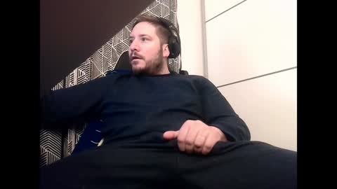 Snapshot of big_sele chatting on December 7, 6:21 am bigbroly88 online show from December 7, 6:21 am