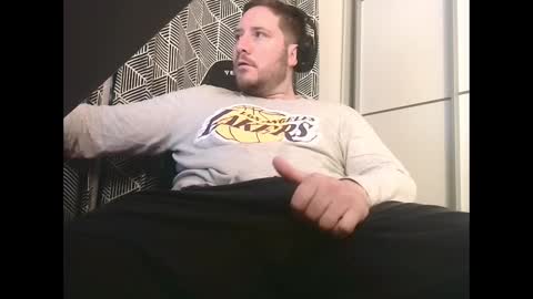 Snapshot of big_sele chatting on March 2, 6:05 am bigbroly88 online show from March 2, 6:05 am