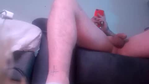 bigaussiedumdick online show from September 18, 8:11 pm