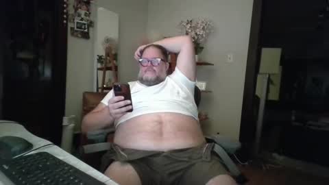 Snapshot of bigbearlittlebear2 chatting on September 13, 7:31 am Bear Woods online show from September 13, 7:31 am