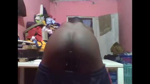 TOP EBONY DUDE online show from December 25, 10:48 pm