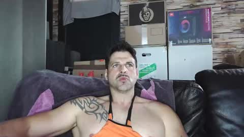 Bigboyband online show from April 1, 4:37 pm