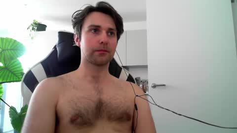 Snapshot of bigbrit_25 chatting on March 2, 11:30 am Big Brit online show from March 2, 11:30 am