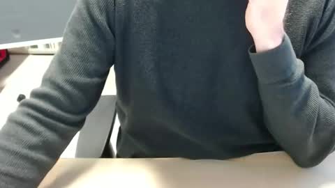 bigbuttler online show from April 2, 8:22 am