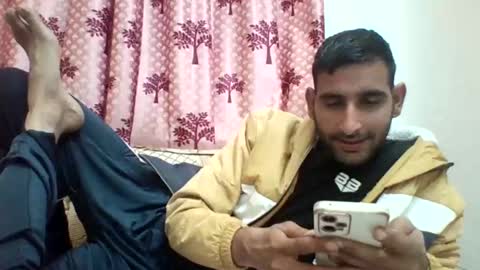 akash online show from December 5, 8:22 am