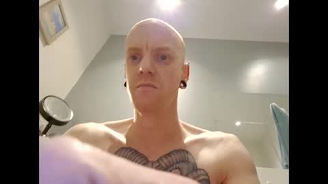 biggingerballs82 online show from February 13, 6:02 pm