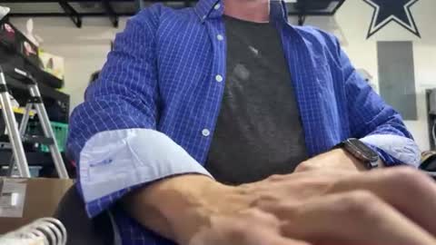 bigguy5555555 online show from January 12, 2:21 pm