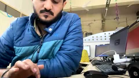 bighandsomesatisfy online show from November 26, 5:49 pm