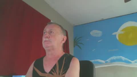 Snapshot of bigjaybo60 chatting on October 19, 5:38 pm John online show from October 19, 5:38 pm