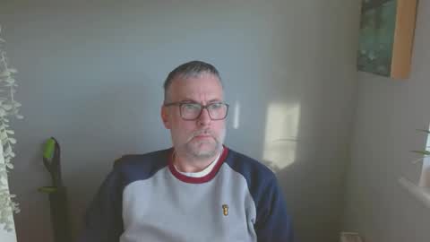 biglegs1234 online show from November 24, 9:43 am