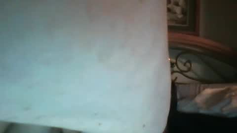 Snapshot of bigload1972 chatting on December 28, 8:37 am bigload1972 online show from December 28, 8:37 am