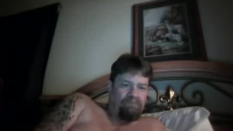 Snapshot of bigload1972 chatting on January 22, 3:09 am bigload1972 online show from January 22, 3:09 am