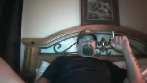 Snapshot of bigload1972 chatting on December 29, 4:08 pm bigload1972 online show from December 29, 4:08 pm