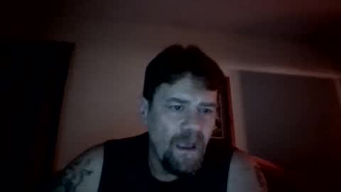 Snapshot of bigload1972 chatting on January 19, 4:22 am bigload1972 online show from January 19, 4:22 am