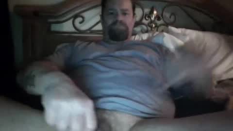 Snapshot of bigload1972 chatting on February 15, 1:33 am bigload1972 online show from February 15, 1:33 am