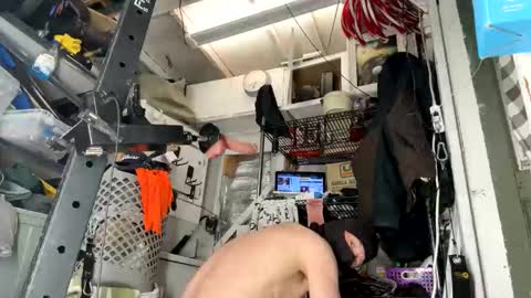 bigmanaround9 online show from October 31, 9:34 am