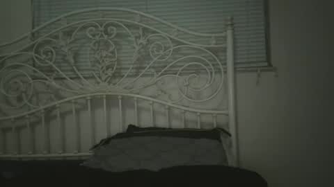 Snapshot of bigprdick101 chatting on January 7, 4:52 am bigprdick101 online show from January 7, 4:52 am