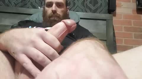 Snapshot of bigprick85 chatting on December 26, 7:24 am bigprick85 online show from December 26, 7:24 am