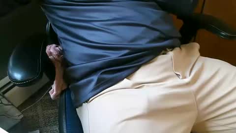 bigsword4her online show from January 6, 4:55 pm