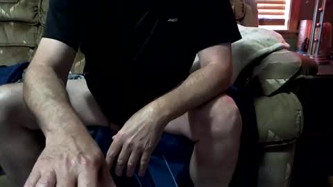 biguylovessuckingcock online show from October 27, 8:00 pm