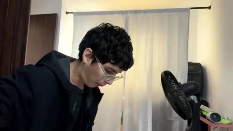 bili72736 online show from November 30, 1:35 pm