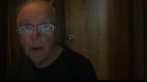 Snapshot of bill_25061 chatting on December 9, 6:52 pm bill_25061 online show from December 9, 6:52 pm