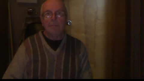 Snapshot of bill_25061 chatting on January 13, 4:30 pm bill_25061 online show from January 13, 4:30 pm